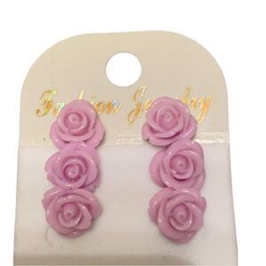 🌼🌼Miniature rose earrings girls  NWOT🌼🌼